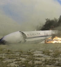 Расследования авиакатастроф 9 спецвыпуск 1 сезон смотреть онлайн бесплатно